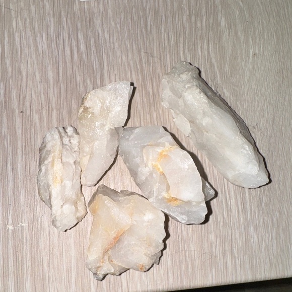 Natural White Quartz Crystal Set - Picture 1 of 3